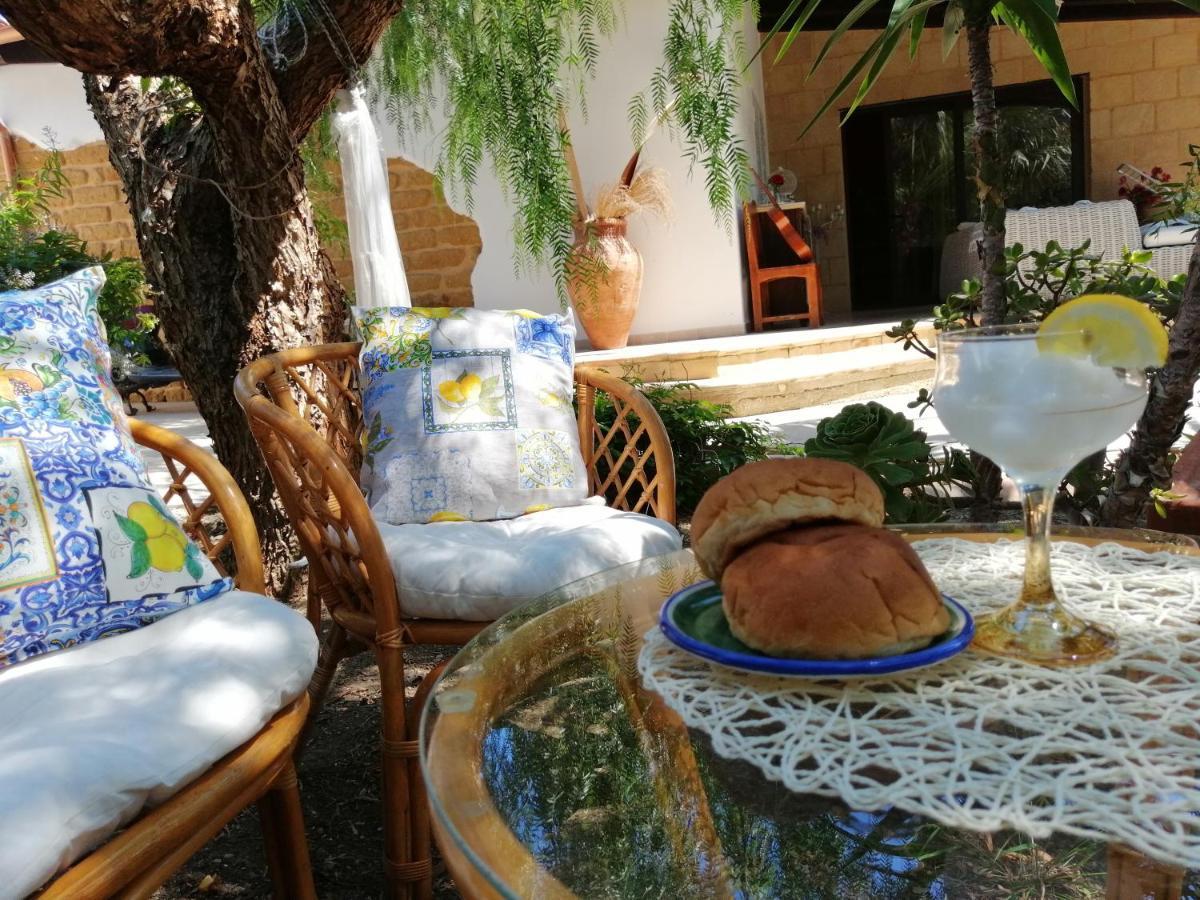 Bed and Breakfast Lumie Di Sicilia Porto Empedocle Exterior foto